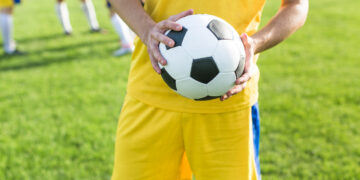 Sukcesy Borussii Dortmund – jak klub odbudował swoją potęgę po kryzysie finansowym? Sport i rozrywka pilka nozna