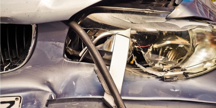 Dopłata do odszkodowania komunikacyjnego – jak odzyskać pieniądze z archiwalnej szkody nawet do 3 lat wstecz?